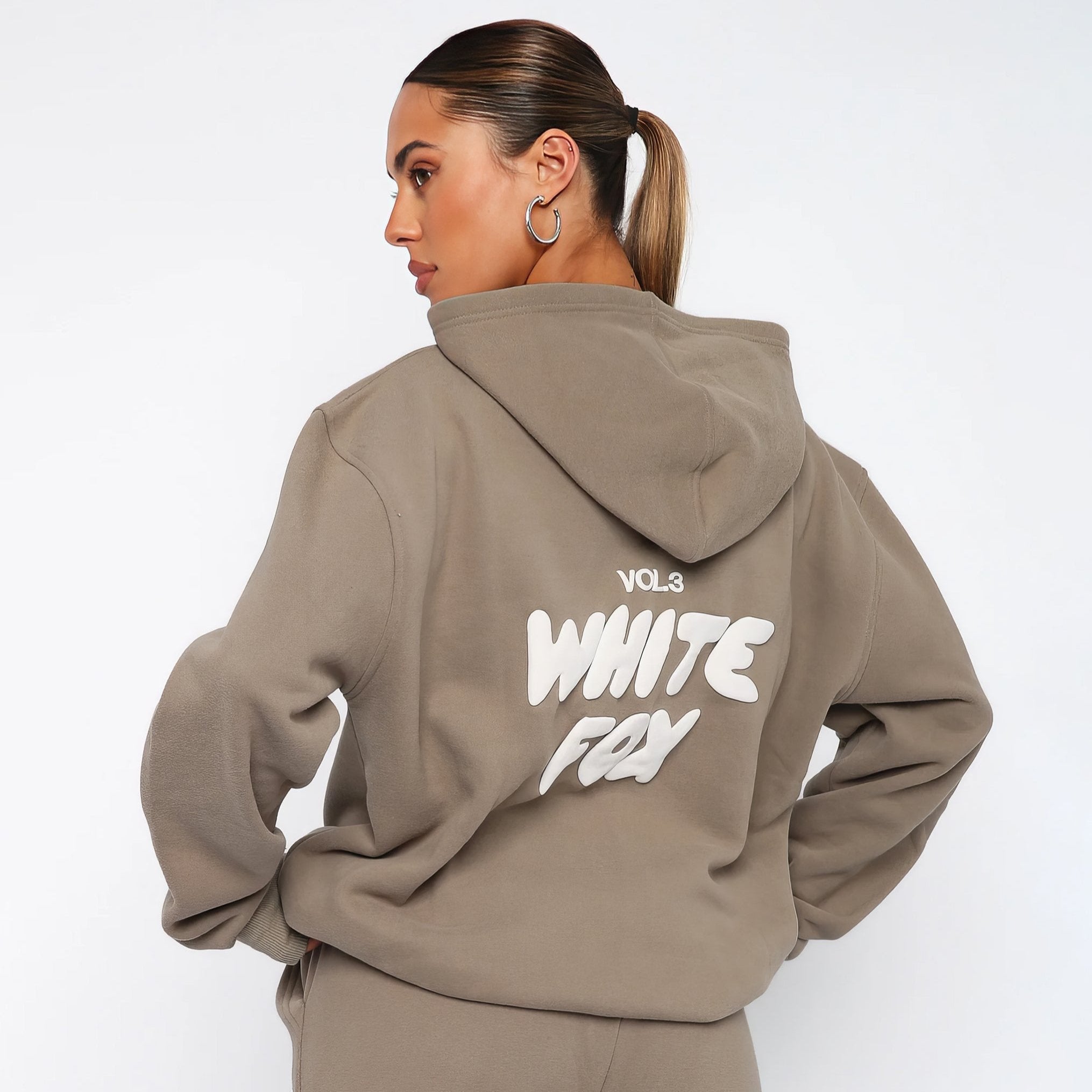 WhiteFox Set – Women's Two-Piece Hoodie & Pants Tracksuit