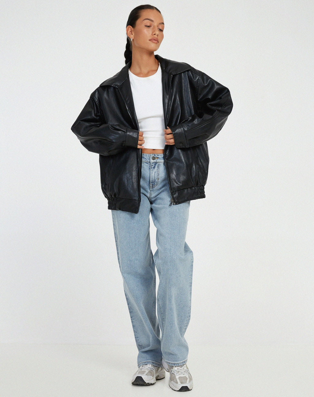 Women’s Oversized Leather Jacket – Stylish Everyday Casual Design