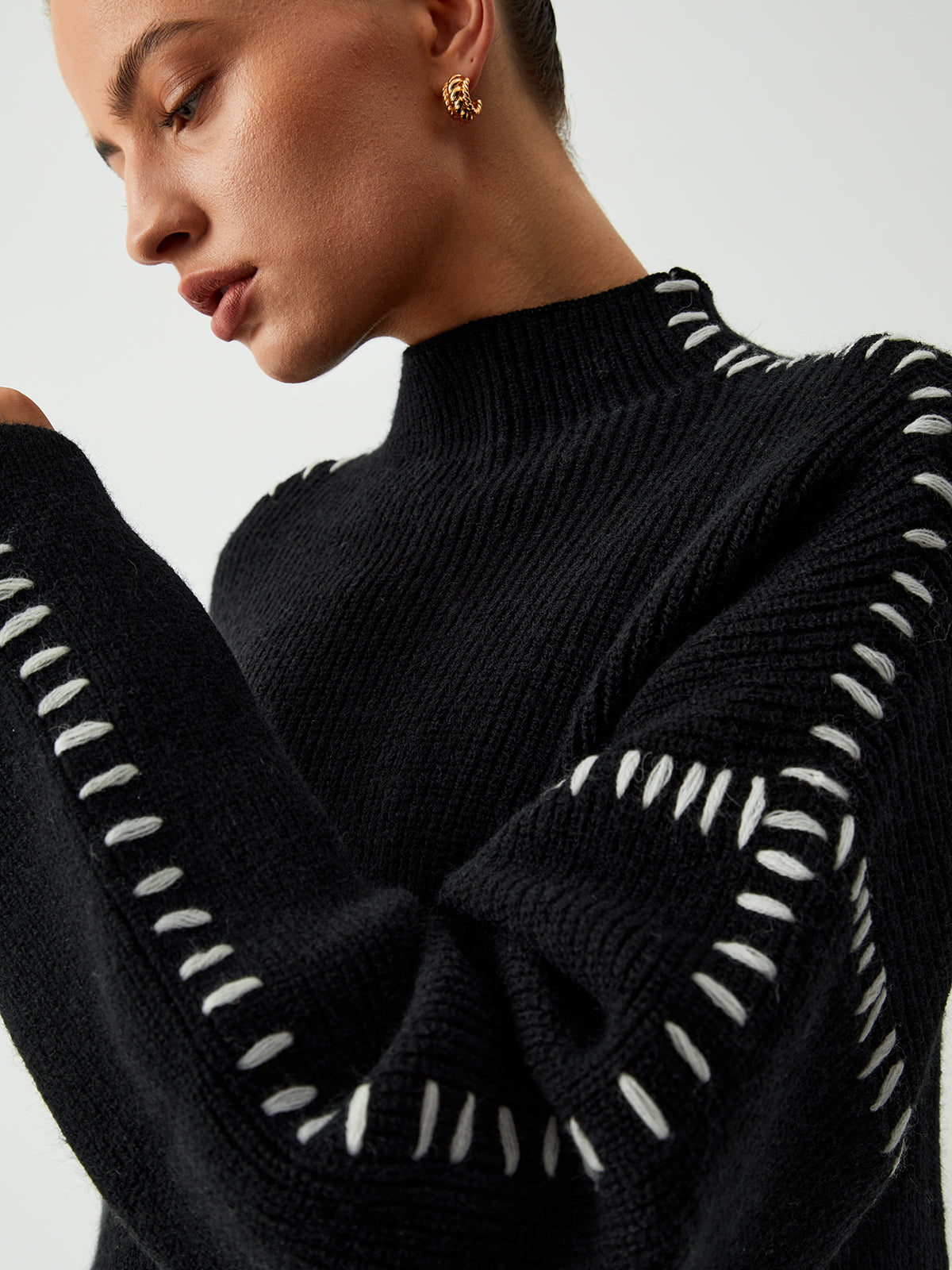 Oversized Women’s Knitted Turtleneck Sweater – Warm Solid-Color Basic Design