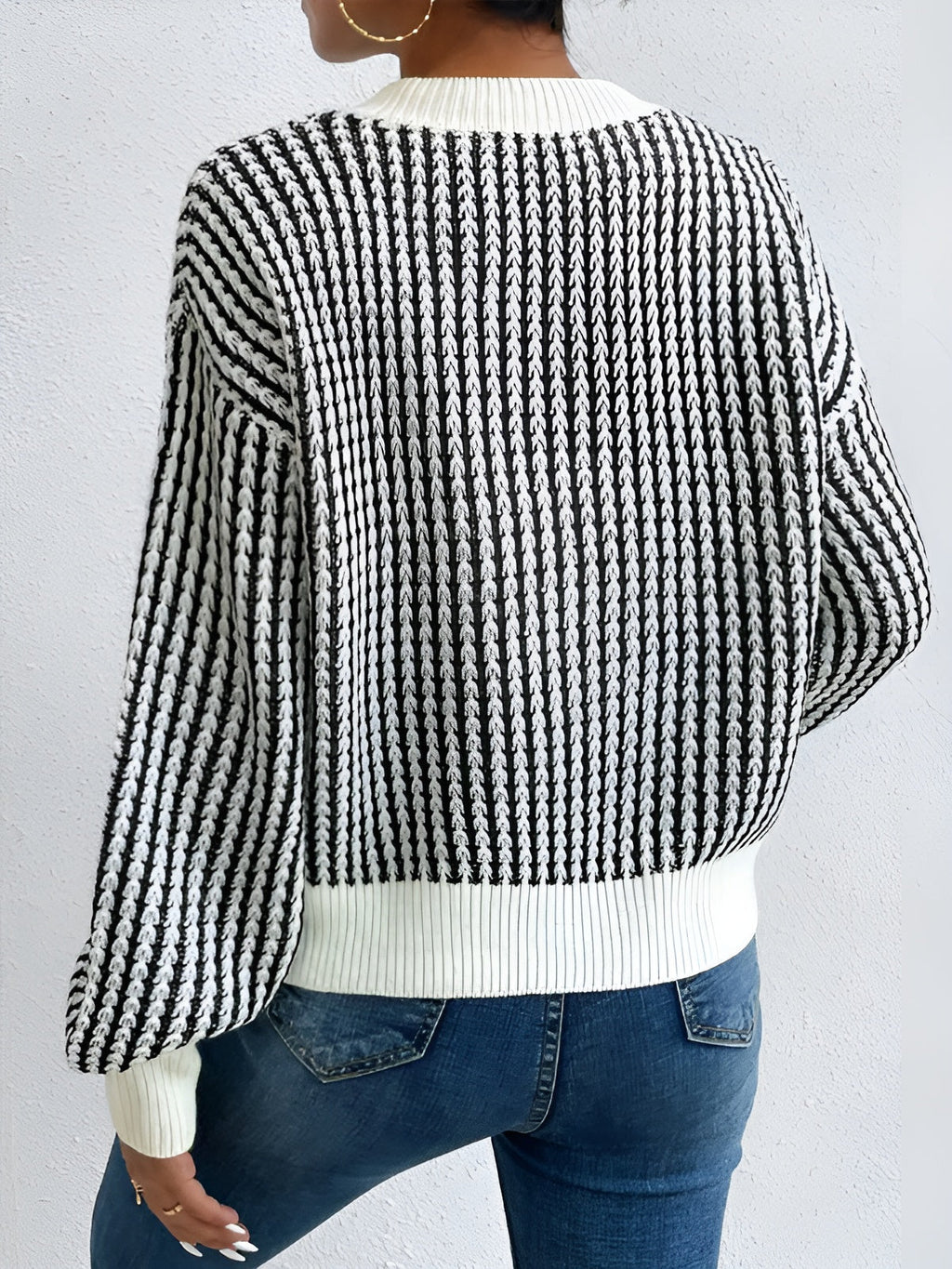 Color Block Striped Knit Top – Trendy Long Sleeve Sweater with Medium Stretch