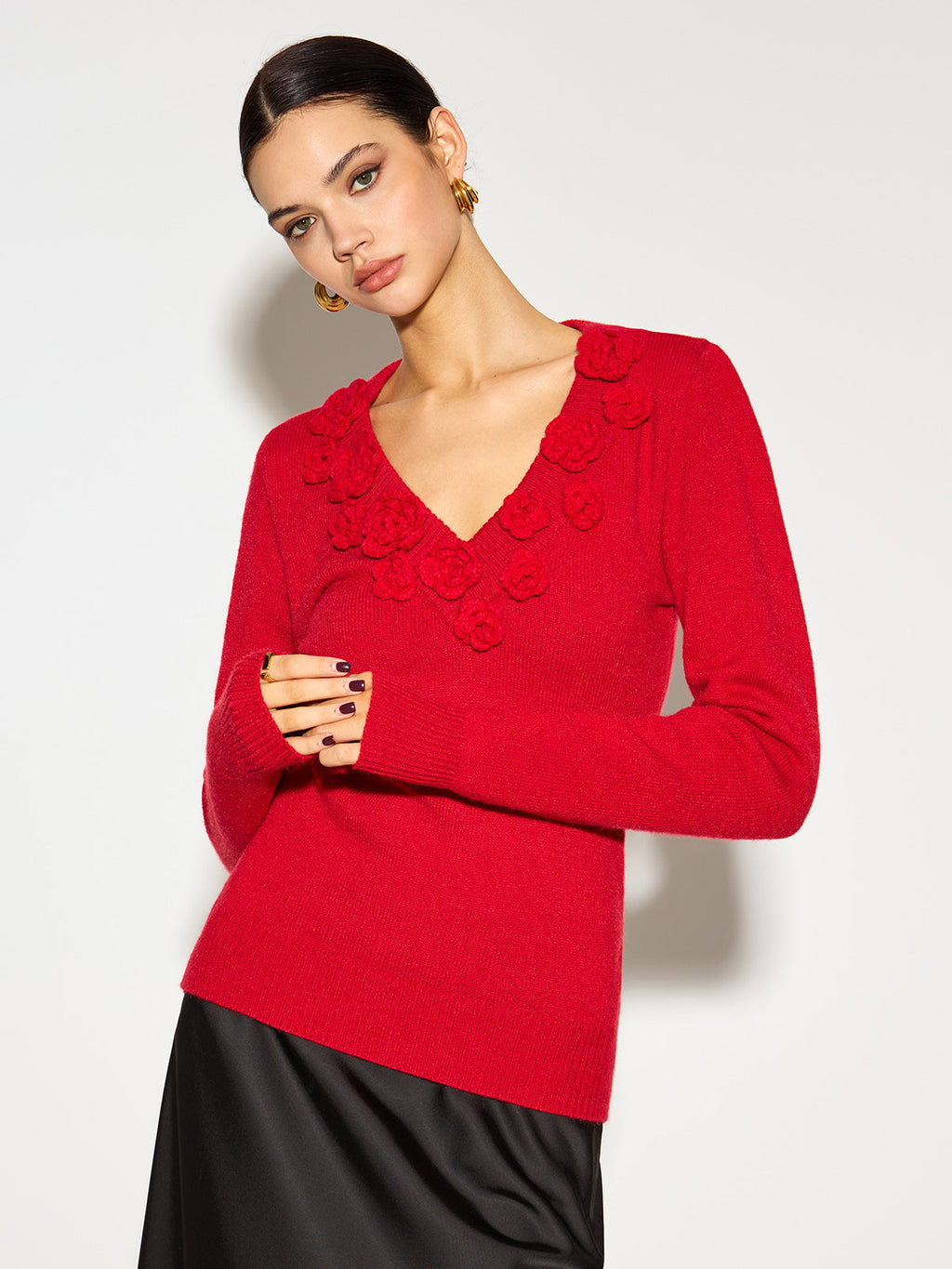 Knitted V-Neck Top – Women’s Top with 3D Floral Detail and Long Sleeves