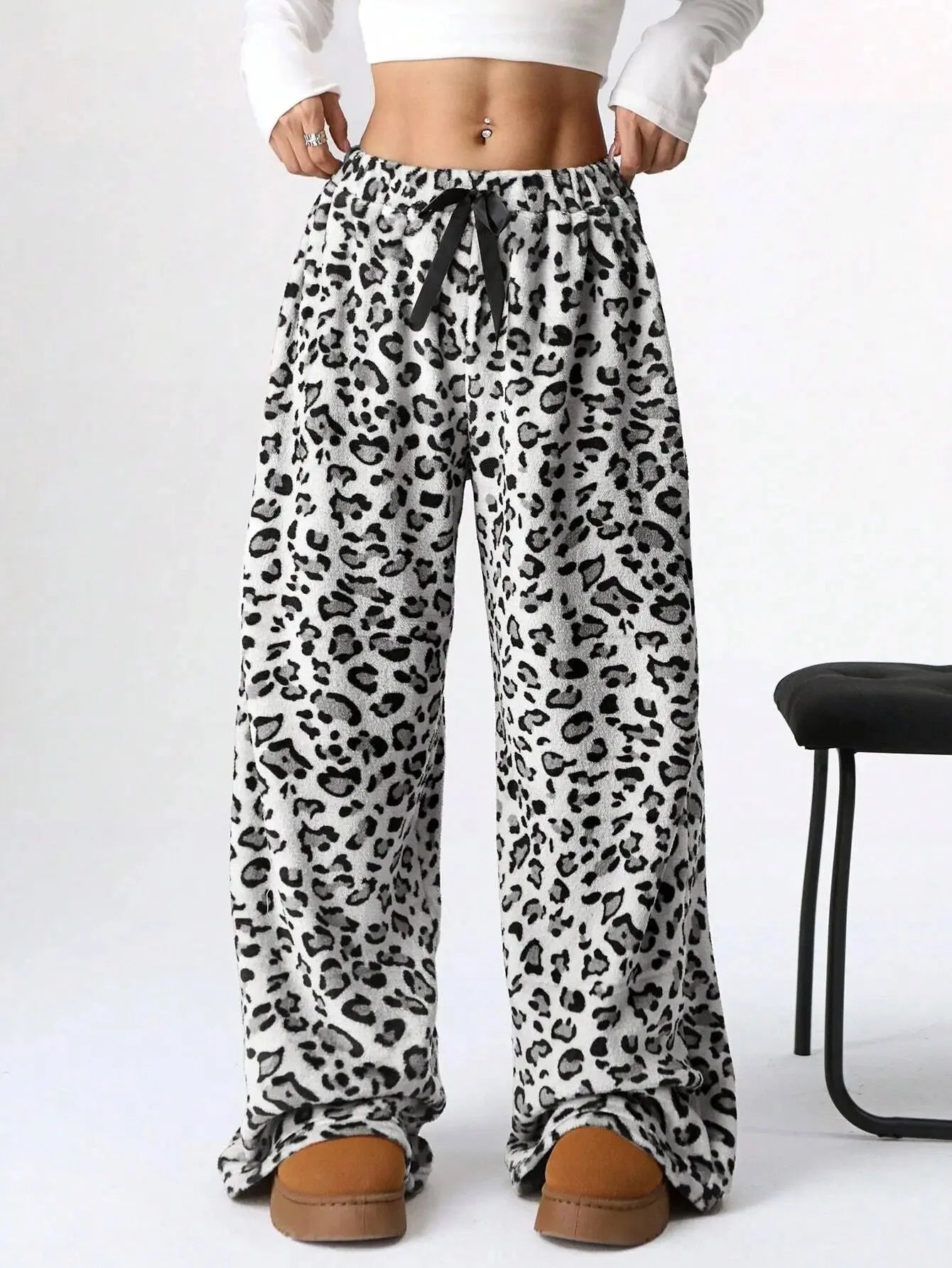 Women’s Leopard Print Wide Leg Trousers – Relaxed Fit Elastic Waist Pants