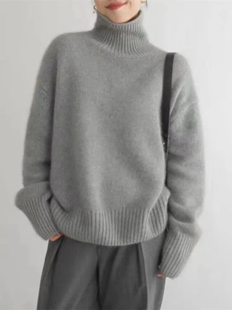 Isabella - Sweater with high collar