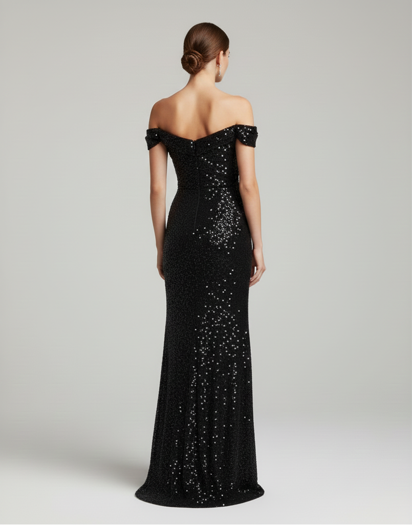 Elegant maxi evening dress with sequins and side slit