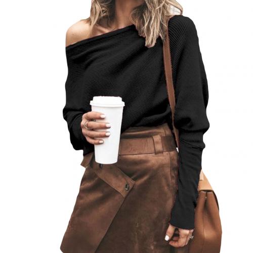 Ramona - Sexy off-the-shoulder sweater