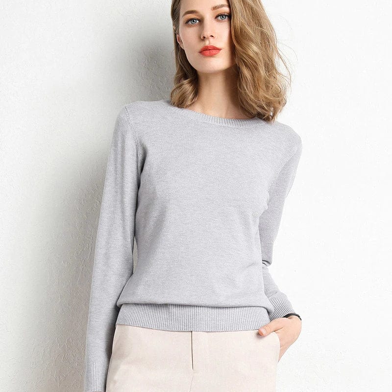 Lia | Ladies classic cashmere sweater with round neckline
