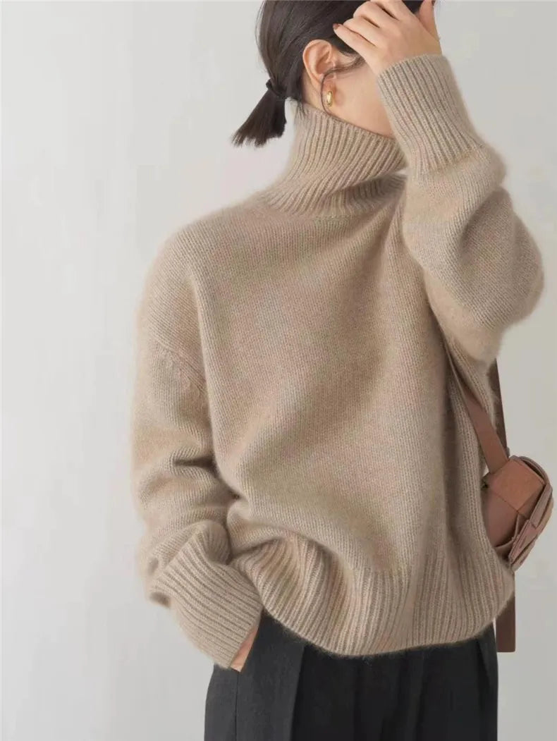 Isabella - Sweater with high collar