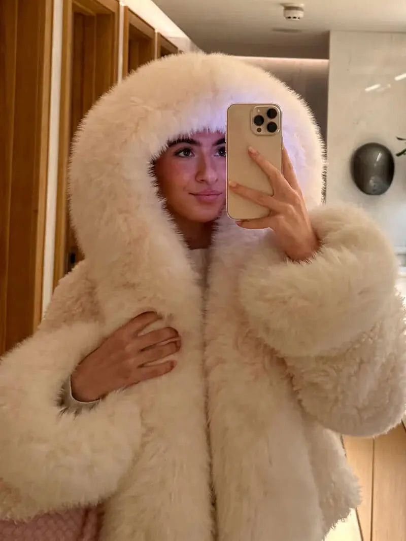 LUNARA | Oversized Hooded Faux Fur Coat for Winter Styling