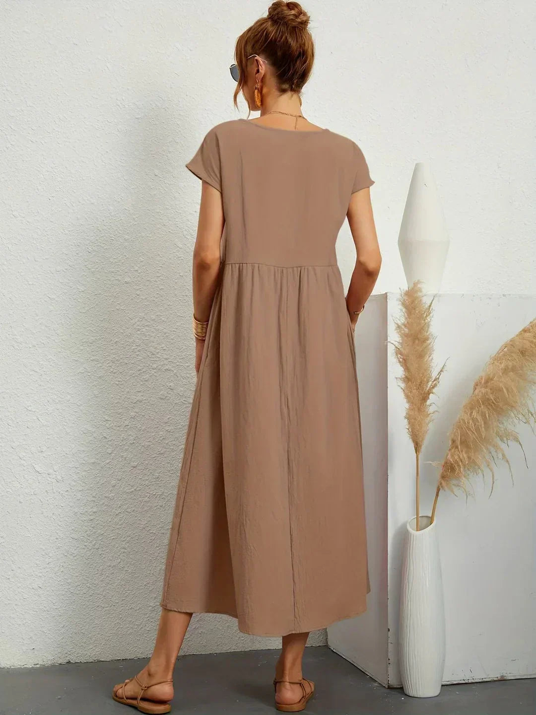 Clara - Casual Midi Dress