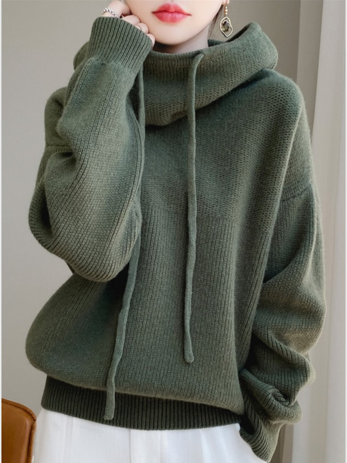 Women’s 100% Wool Knit Hoodie – Soft Relaxed Fit Hooded Jumper for Autumn & Winter
