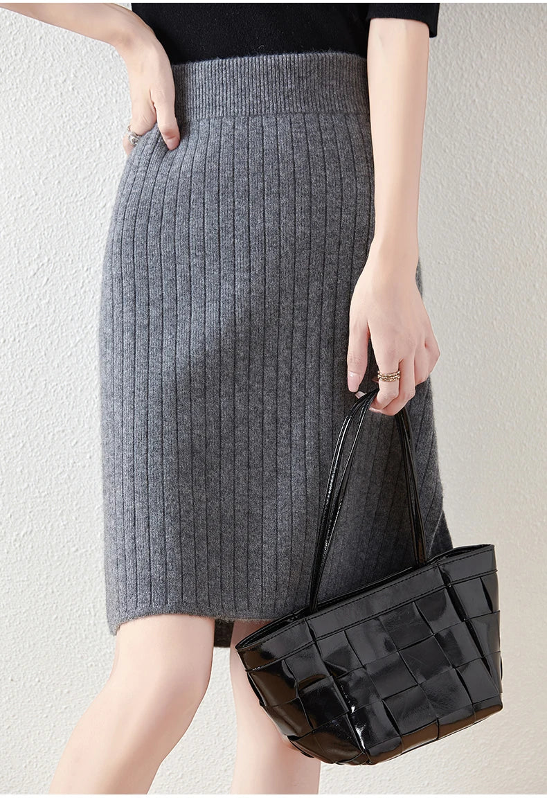 Women’s Merino Wool Ribbed Midi Skirt – Soft Knit Winter Skirt