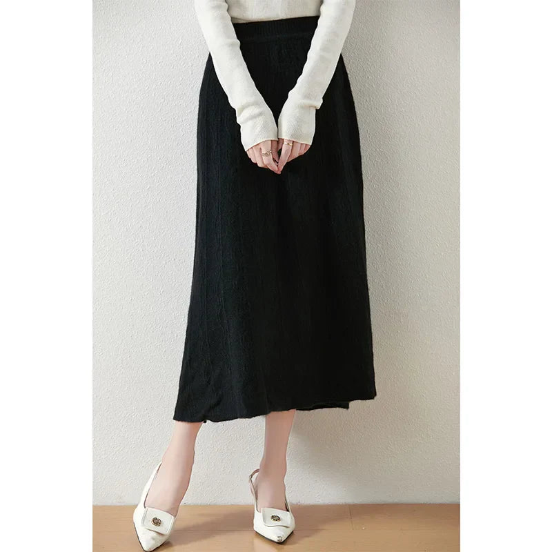 Merino Wool A-Line Midi Skirt – Soft, Warm & Elegant Knit Design