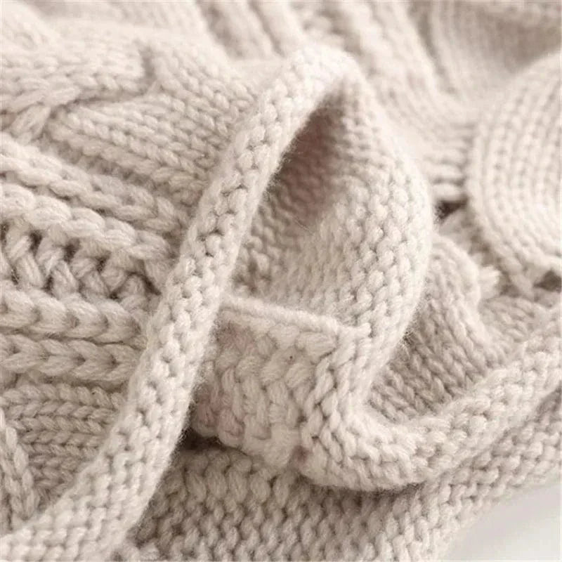 BETTINA - turtleneck sweater with cable knit pattern