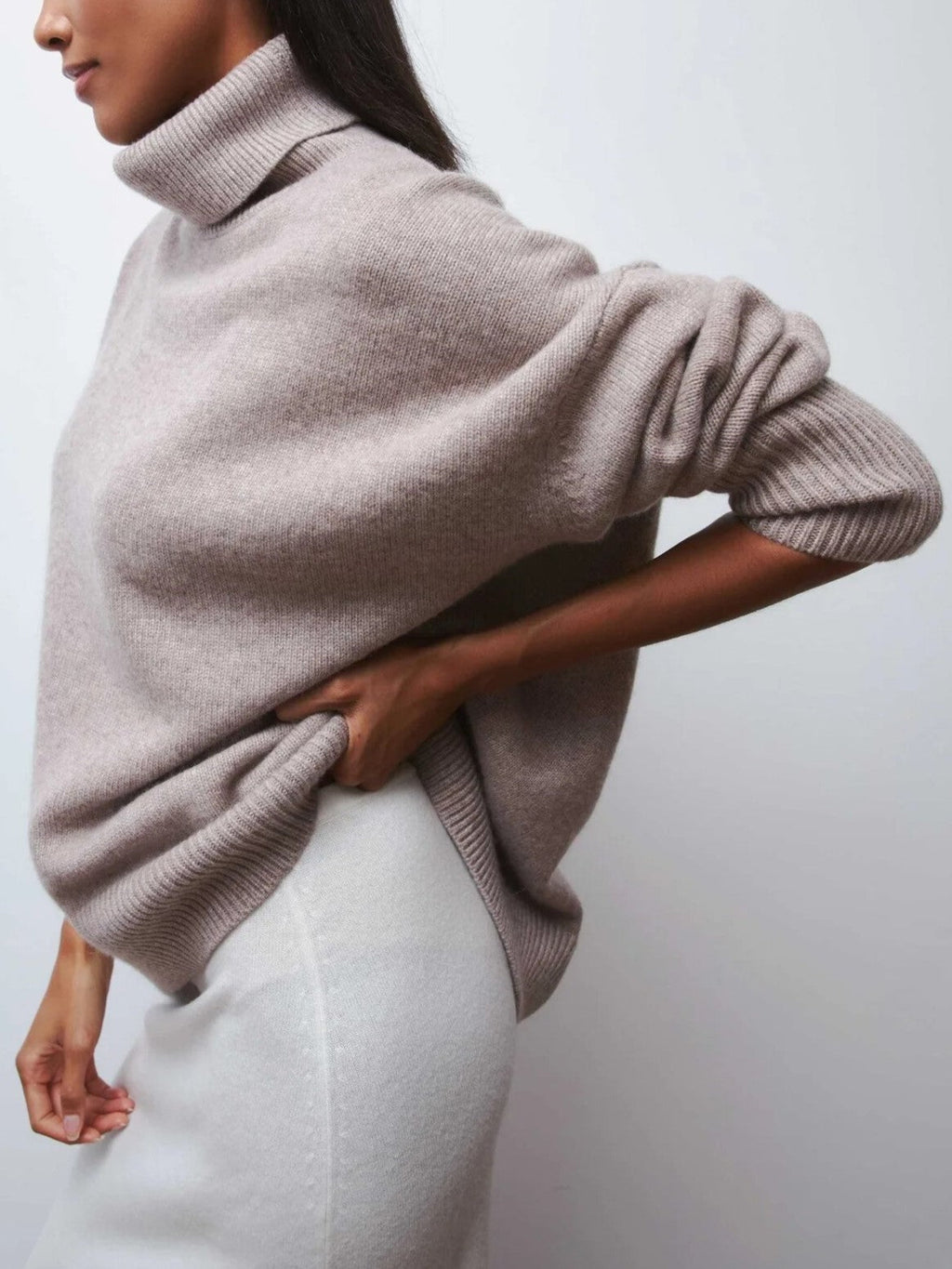 Oversized Turtleneck Jumper for Women – Relaxed Polyester Knit for Everyday Warmth