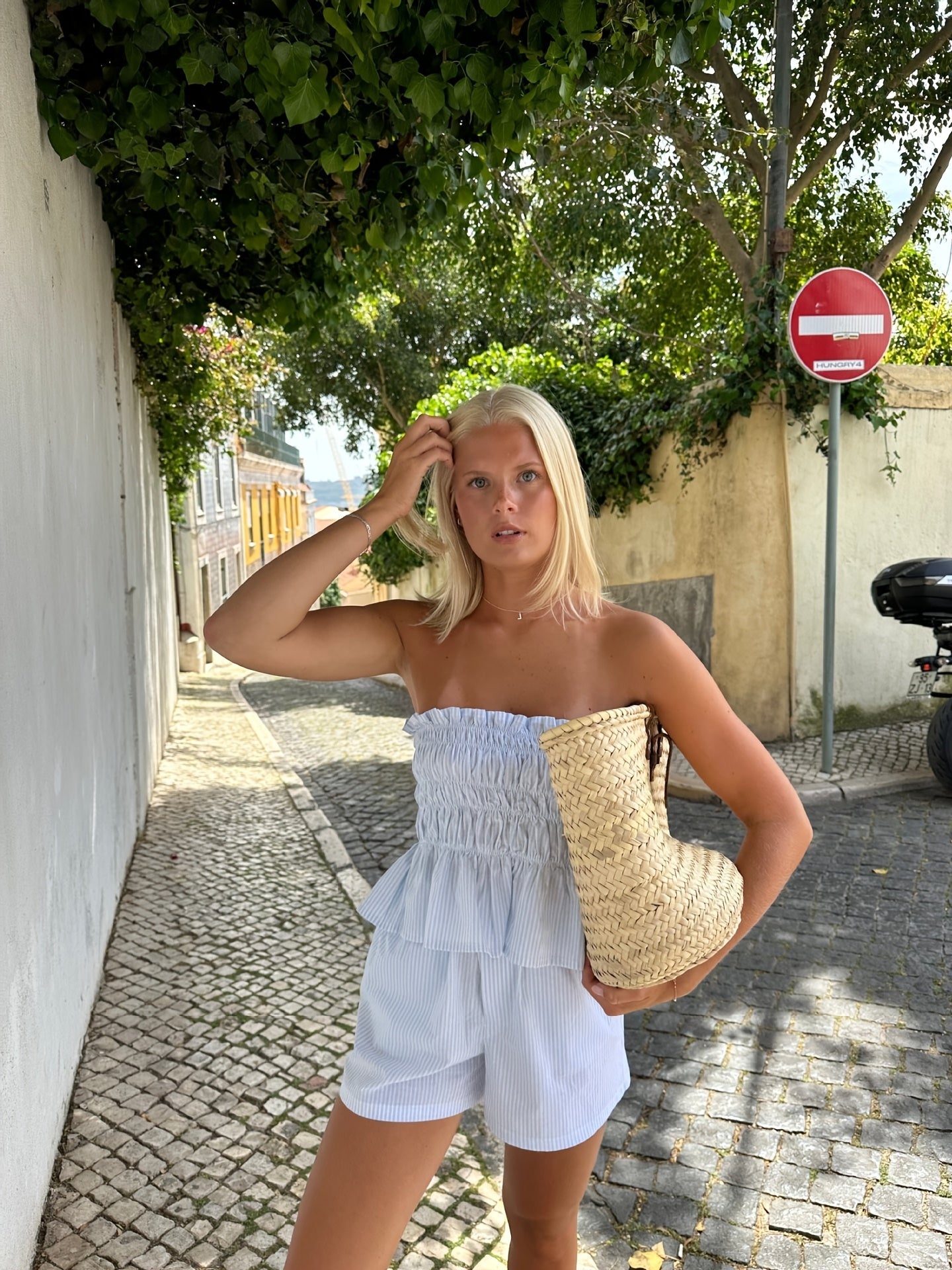 Smocked Summer Jumpsuit | Women’s Summer Look | Airy Summer Style