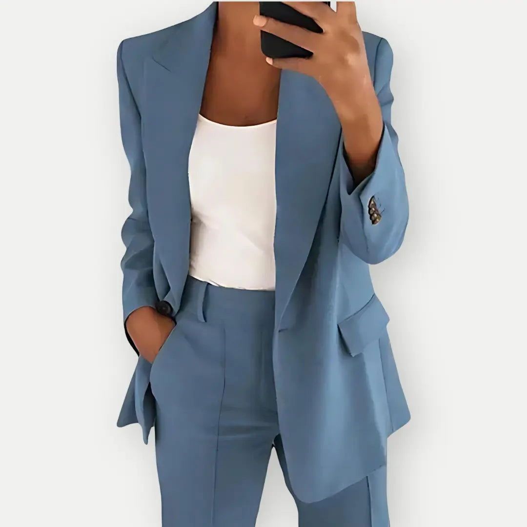 Women’s Tailored Blazer and Pants Suit Set – Elegant Two-Piece Office Outfit