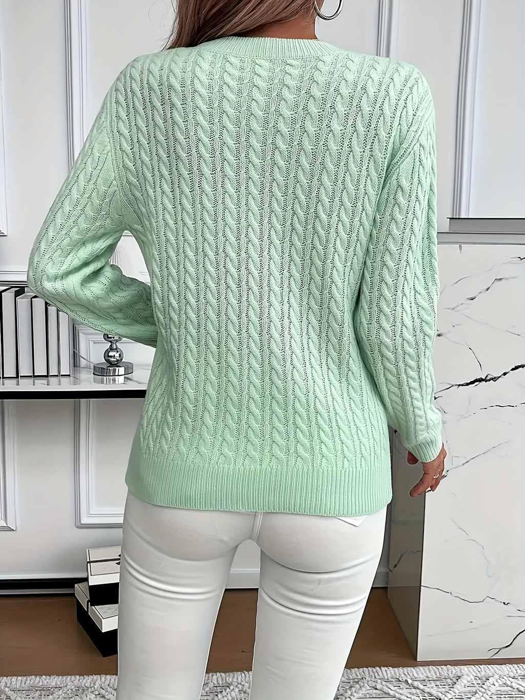 Knitted sweater with cable pattern for women - Soft and stylish sweater for spring and fall