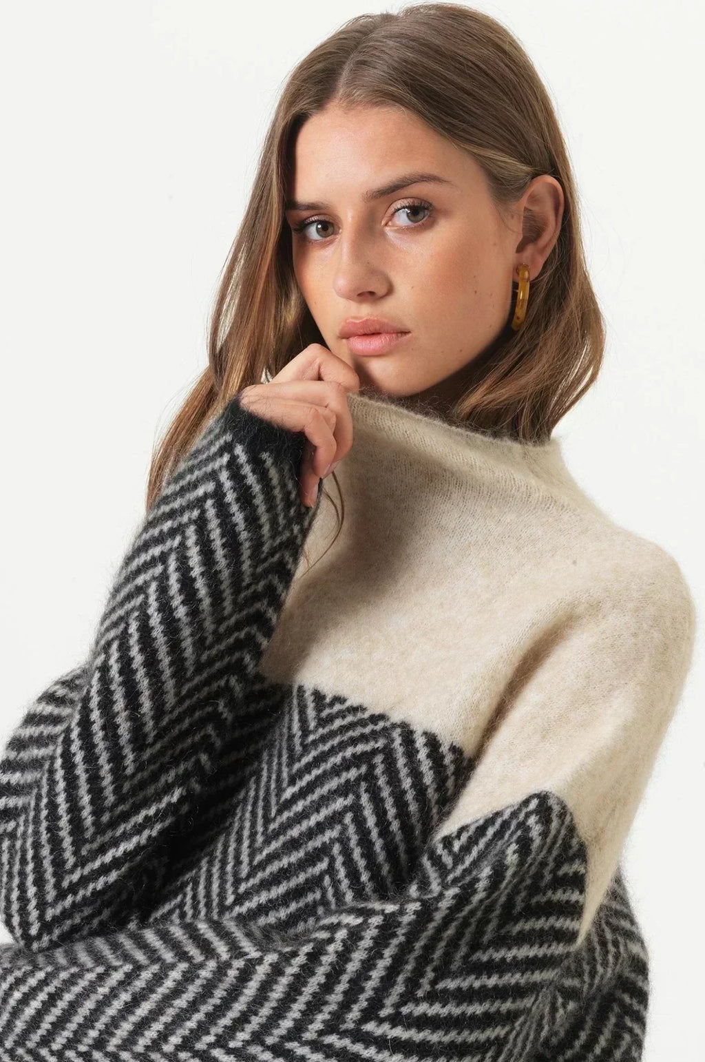 Color Block Turtleneck Sweater for Women
