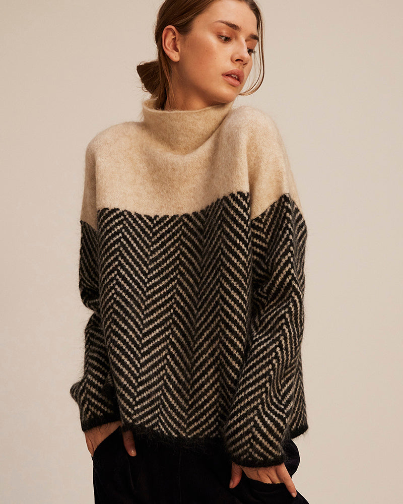Chevron Pattern Sweater for Women