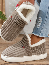Plush Indoor Slippers – Soft Cozy House Slippers with Non-Slip Sole and Slip-On Fit