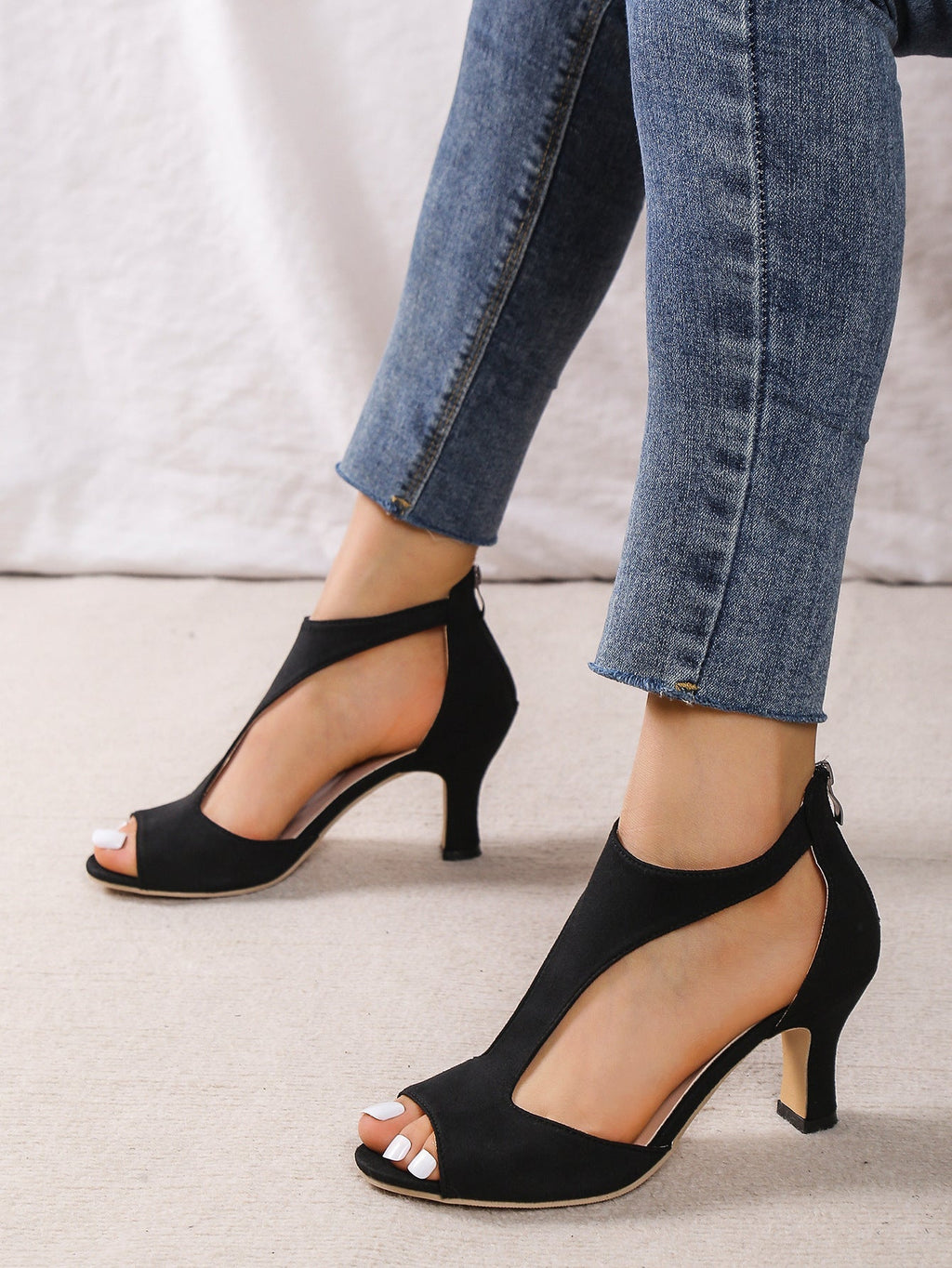 Women’s Orthopedic Cutout Peep-Toe Heels – Elegant Suede Comfort Block Heels with Arch Support