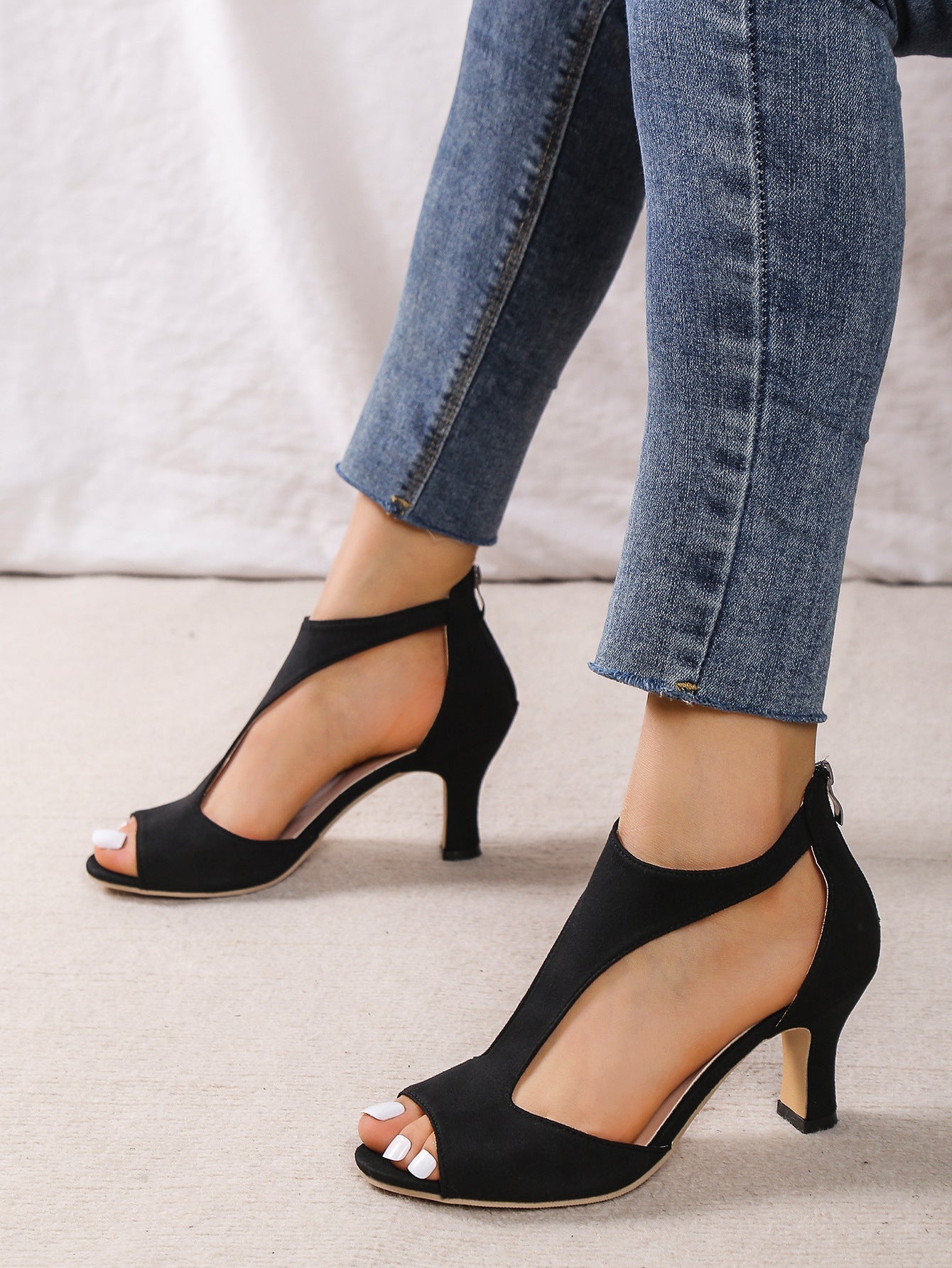 Women’s Orthopedic Cutout Peep-Toe Heels – Elegant Suede Comfort Block Heels with Arch Support