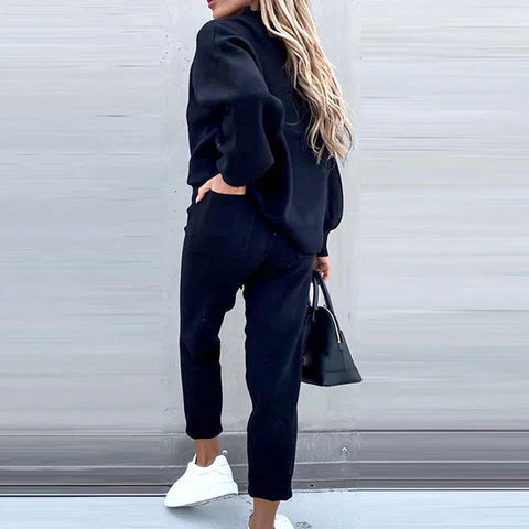 Women's Relaxed Fit Sweatpants Set