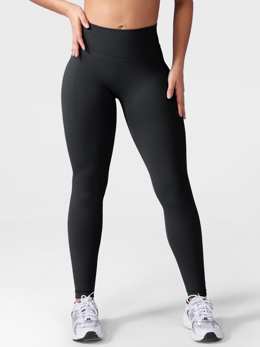 Seamless Sculpting Leggings – High-Intensity Fit with Moisture-Wicking Fabric